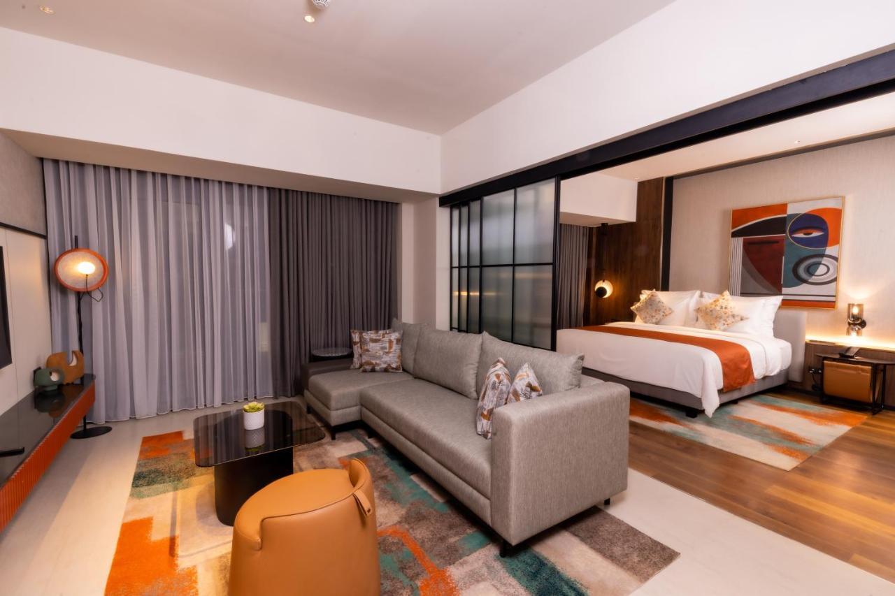 Herloom Hotel & Residence Bsd Tangerang Bagian luar foto