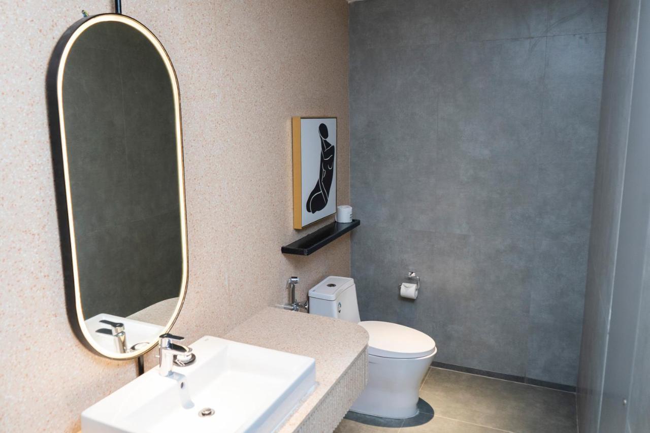 Herloom Hotel & Residence Bsd Tangerang Bagian luar foto