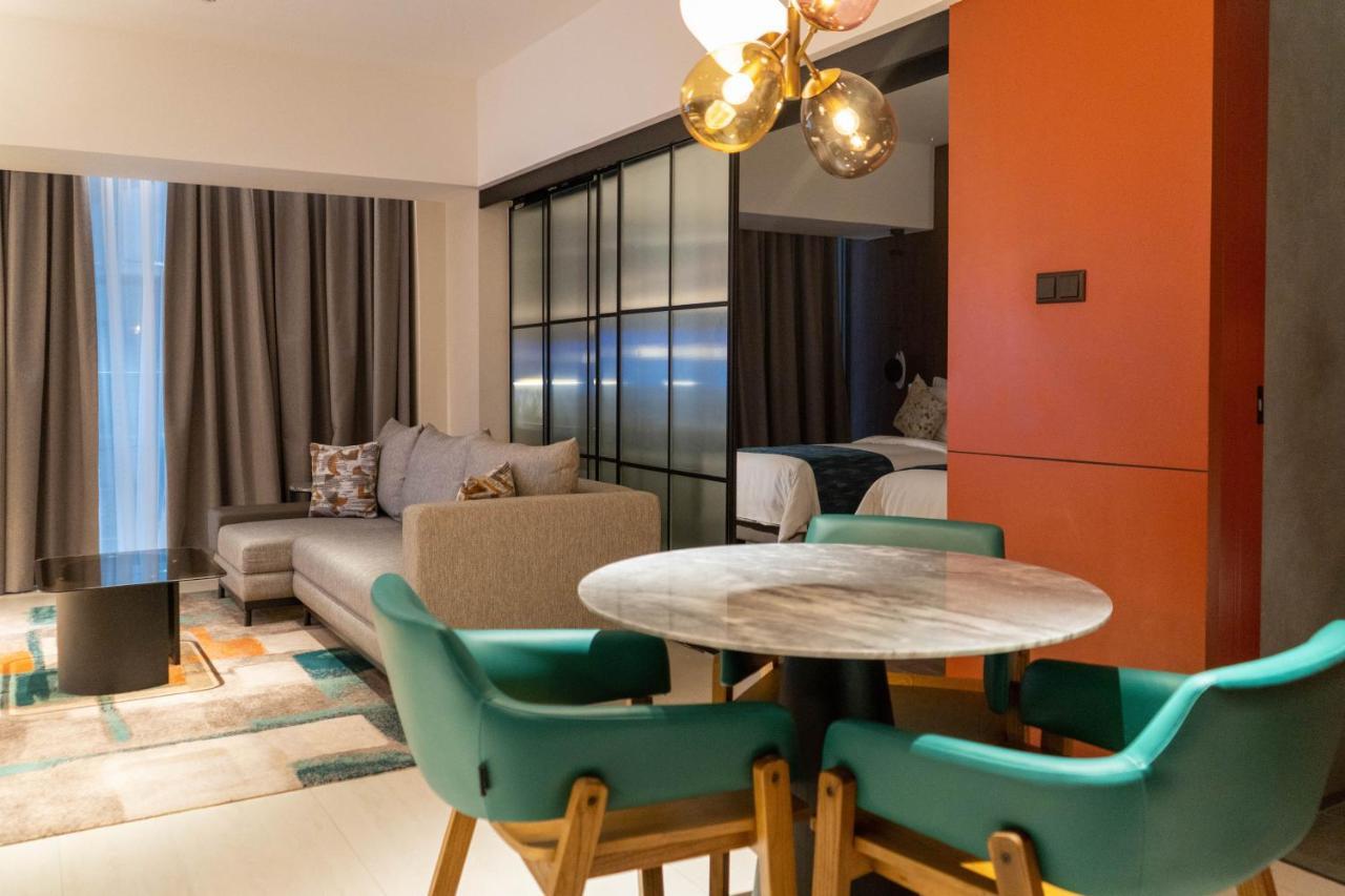 Herloom Hotel & Residence Bsd Tangerang Bagian luar foto