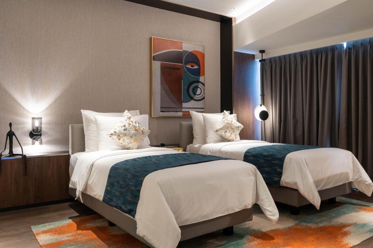 Herloom Hotel & Residence Bsd Tangerang Bagian luar foto