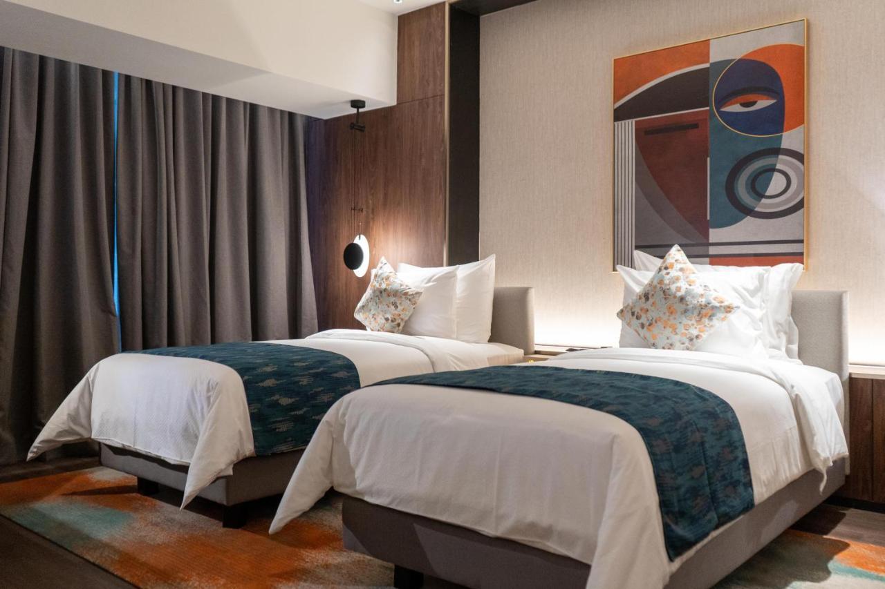 Herloom Hotel & Residence Bsd Tangerang Bagian luar foto