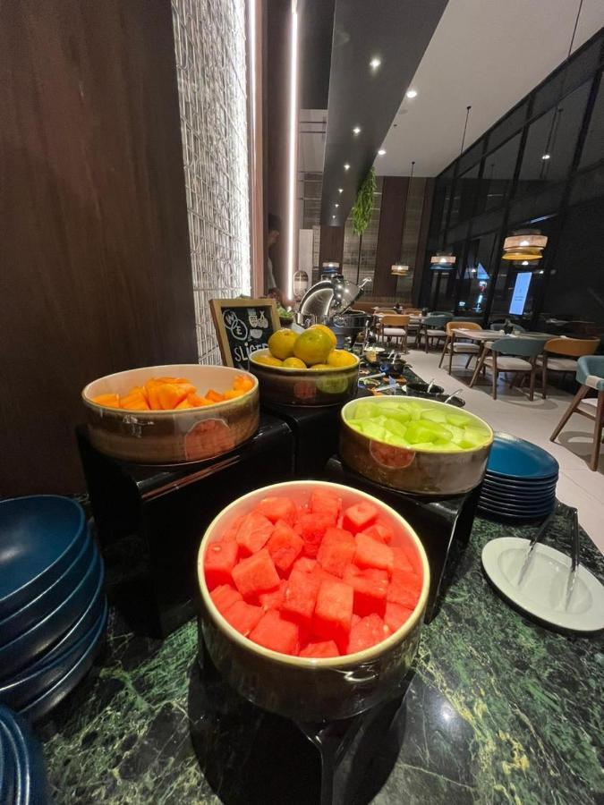 Herloom Hotel & Residence Bsd Tangerang Bagian luar foto