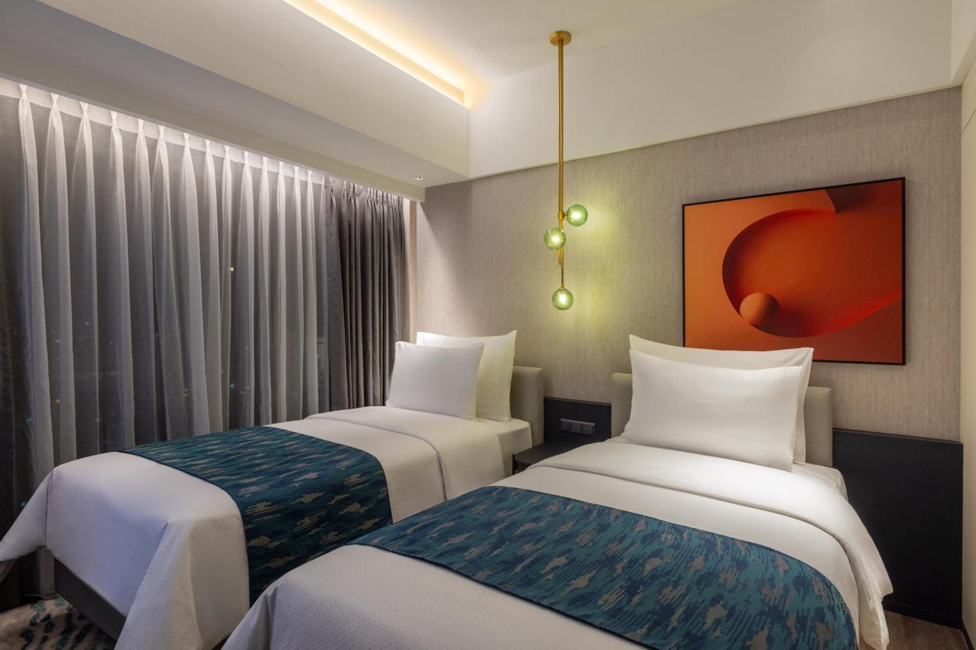 Herloom Hotel & Residence Bsd Tangerang Bagian luar foto
