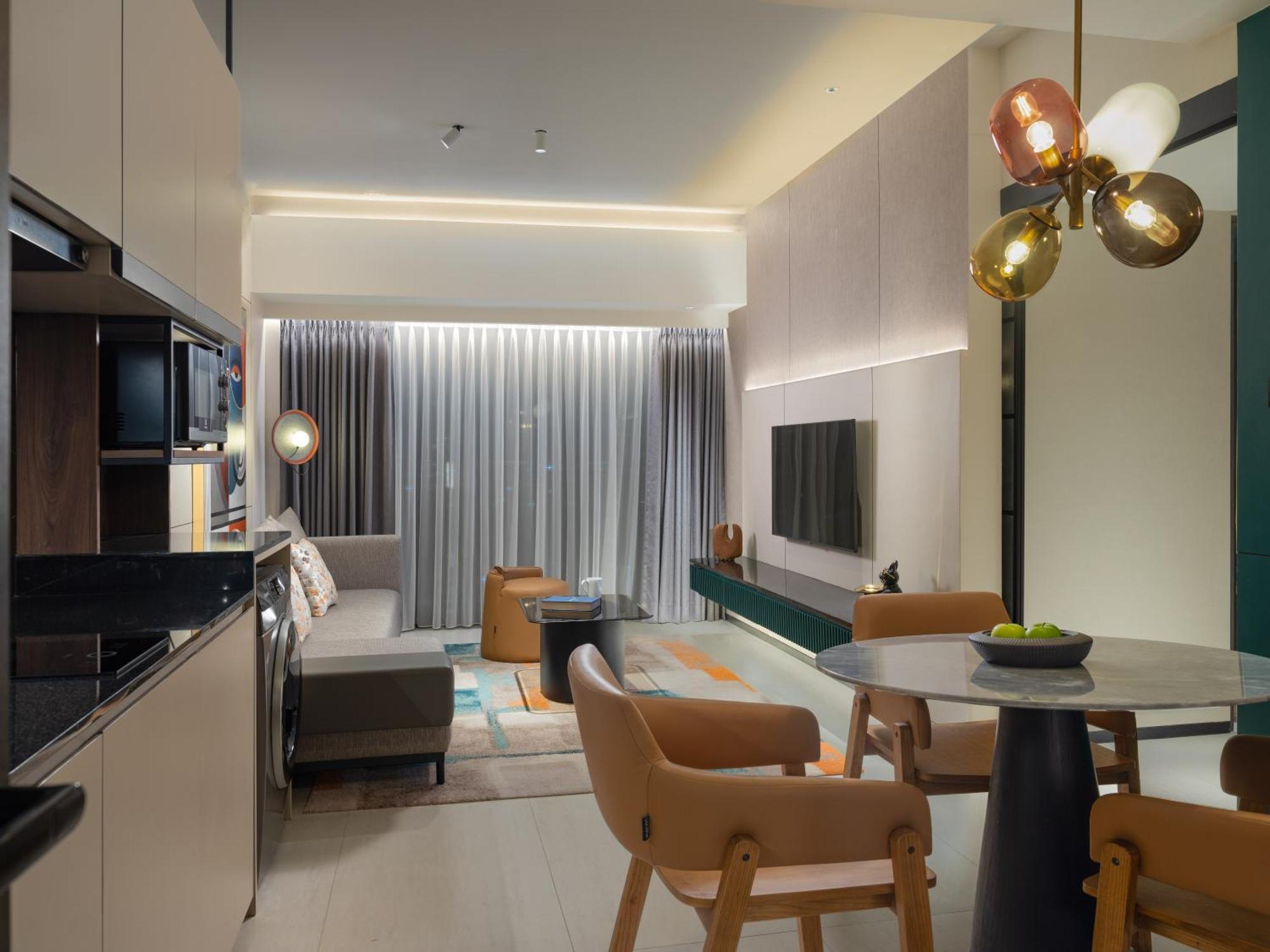 Herloom Hotel & Residence Bsd Tangerang Bagian luar foto